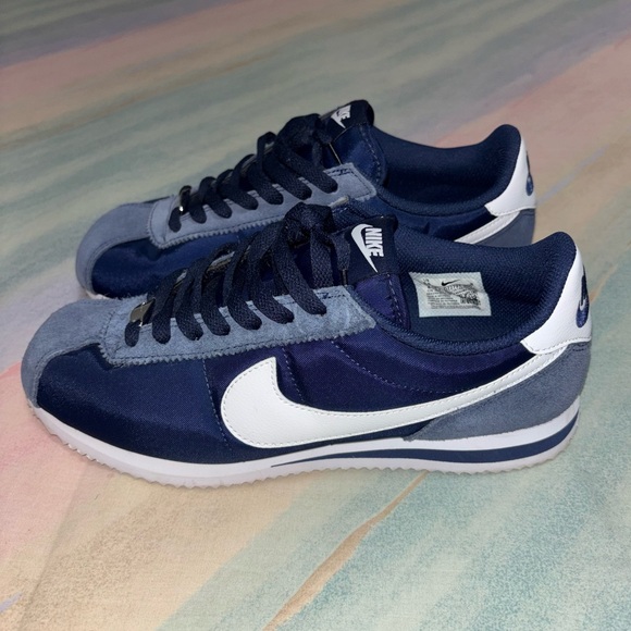Nike Cortez Shoes Nylon Midnight Navy White DZ2795-400 Women's size 9.5